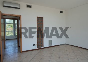 Stanza vuota - Ufficio Viale Lombardia
 
300, Brugherio - foto 22