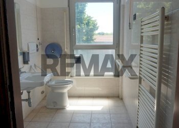 Bagno - Ufficio Viale Lombardia
 
300, Brugherio - foto 24