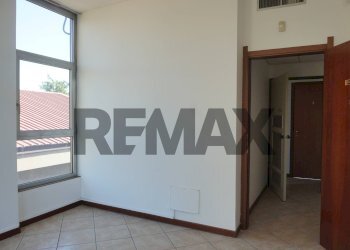 Stanza vuota - Ufficio Viale Lombardia
 
300, Brugherio - foto 30