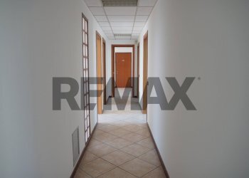 Hall / corridoio - Ufficio Viale Lombardia
 
300, Brugherio - foto 31