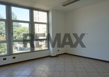 Stanza vuota - Ufficio Viale Lombardia
 
300, Brugherio - foto 32