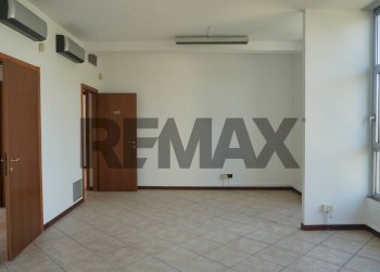 Stanza vuota - Ufficio Viale Lombardia
 
300, Brugherio - foto 35