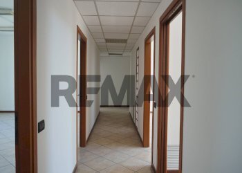 Hall / corridoio - Ufficio Viale Lombardia
 
300, Brugherio - foto 39