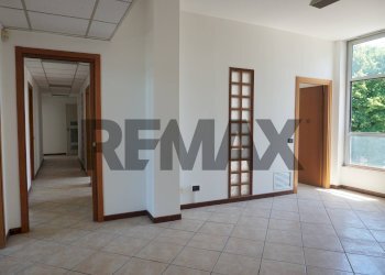 Stanza vuota - Ufficio Viale Lombardia
 
300, Brugherio - foto 45