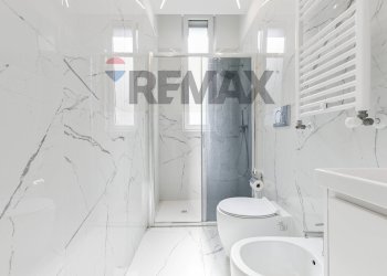 Bagno - Trilocale Via Bartolomeo Sestini
 
32, Milano - foto 12