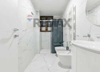 Bagno - Trilocale Via Bartolomeo Sestini
 
32, Milano - foto 24