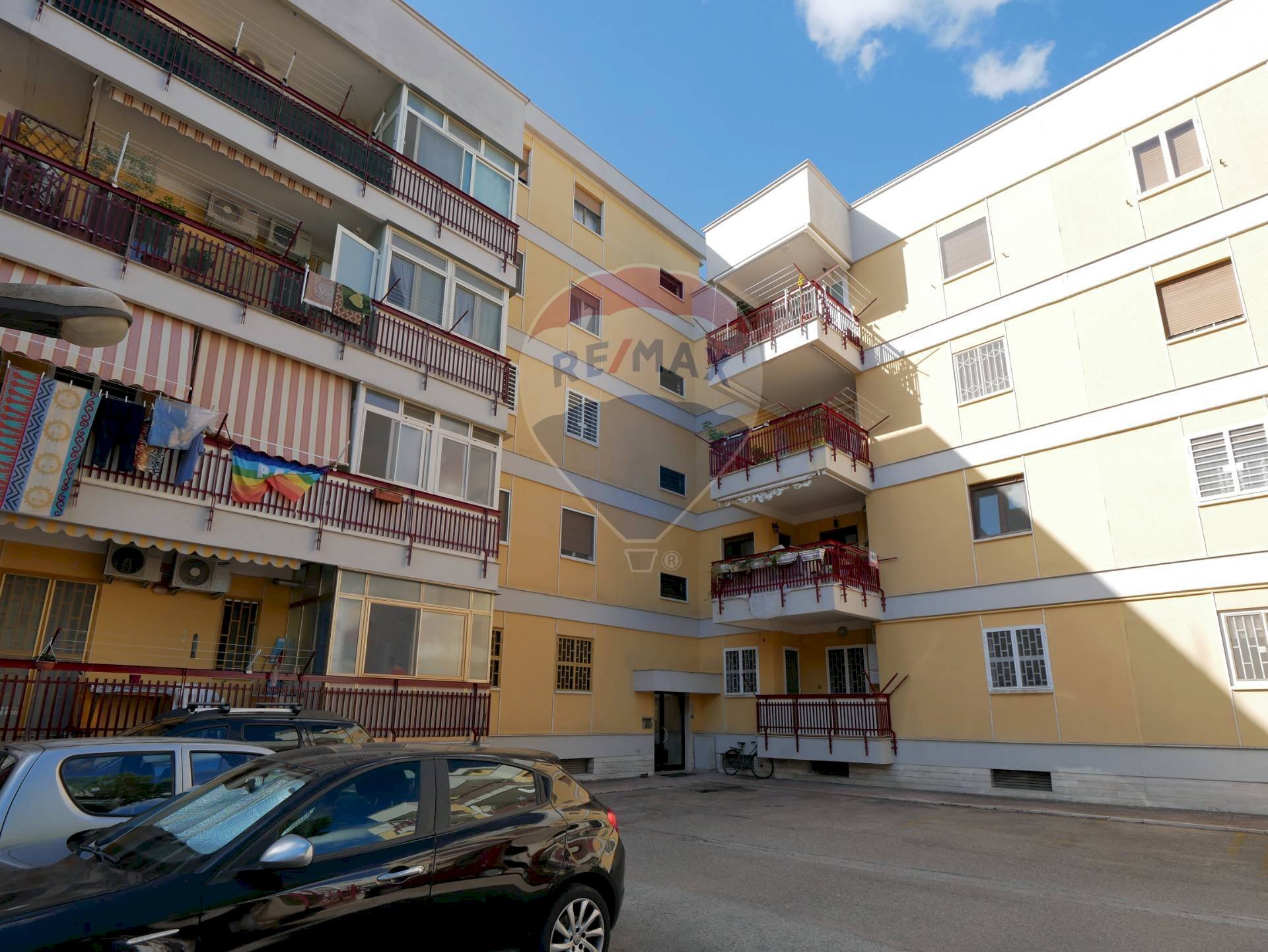 Edificio all\'aperto - Three-room apartment Via Enrico Toti
 
46, Valenzano - photo 1