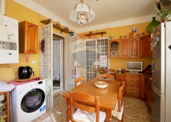 Cucina - Three-room apartment Via Enrico Toti
 
46, Valenzano - photo 10