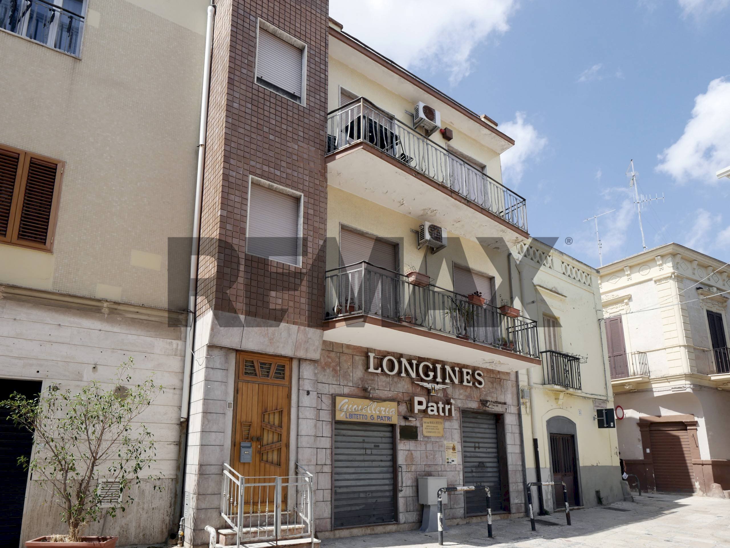 Edificio all\'aperto - Independent house Piazza Giuseppe Garibaldi
 
7-8-9, Bari - photo 1