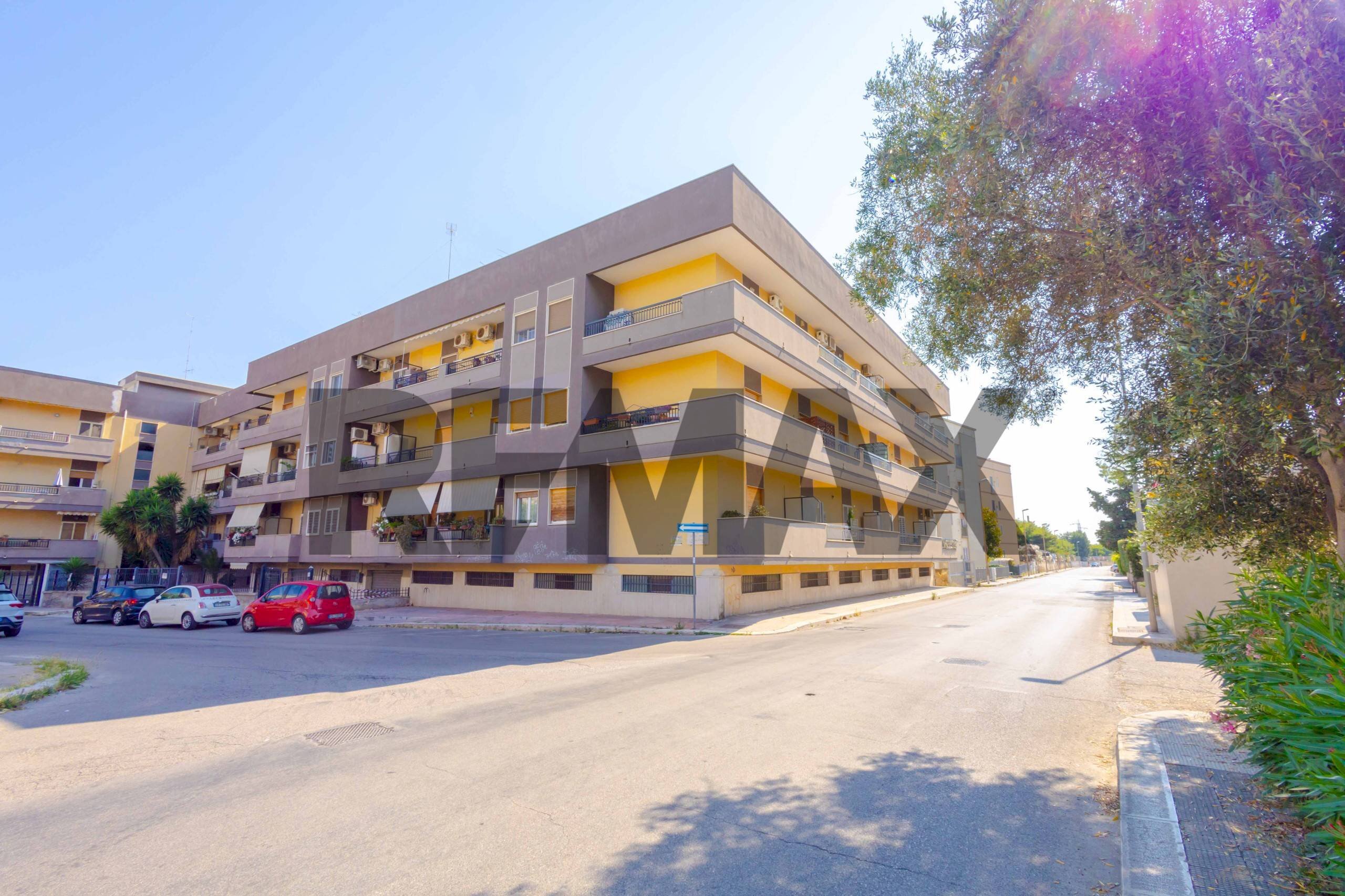 Edificio all\'aperto - Trilocale Via Raffaele Bovio
 
9, Bari - foto 1