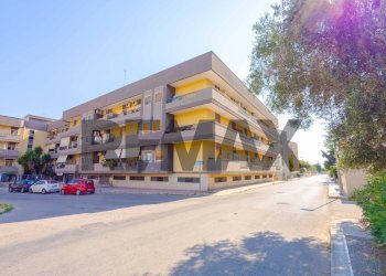 Edificio all\'aperto - Trilocale Via Raffaele Bovio
 
9, Bari - foto 1
