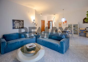 Sala da pranzo - Trilocale Via Raffaele Bovio
 
9, Bari - foto 6