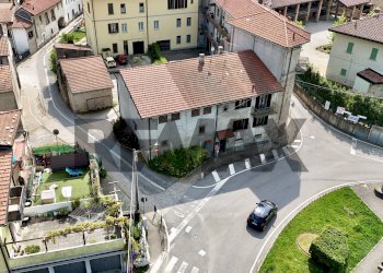 Edificio all\'aperto - Casa semi indipendente via cerea
 
22, Gazzada Schianno - foto 1