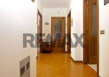 Hall / corridoio - Casa semi indipendente via cerea
 
22, Gazzada Schianno - foto 11