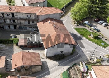 Edificio all\'aperto - Casa semi indipendente via cerea
 
22, Gazzada Schianno - foto 18