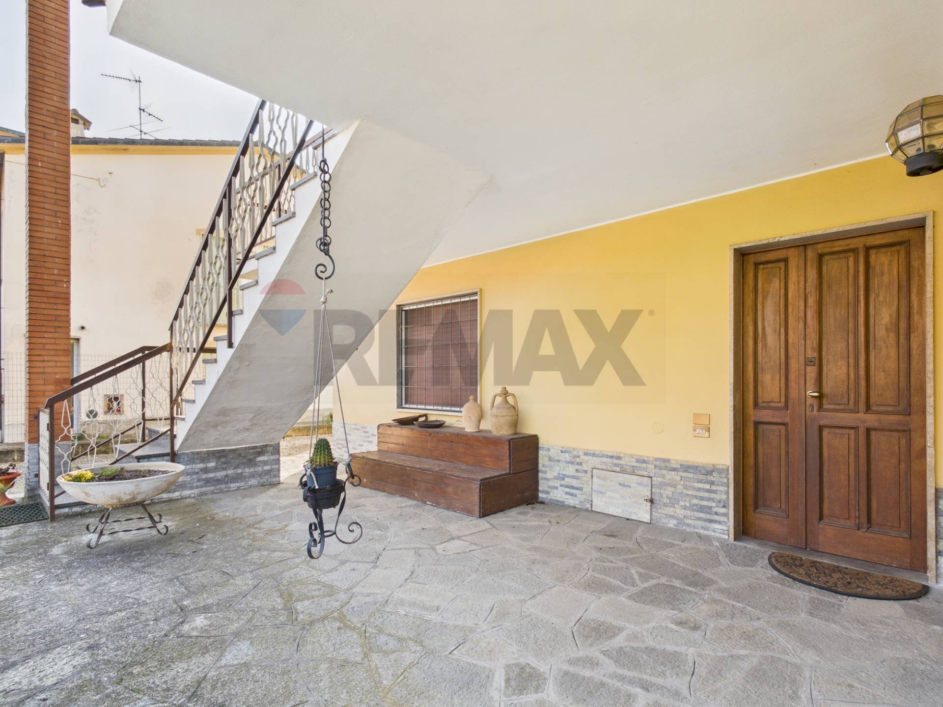 Portico - Villa VIA GIOVANNI XXIII
2, Casatisma - foto 3