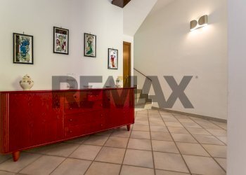 Hall / corridoio - Semi-detached house Via dei Greci Contrada Paterna
 
14, Terrasini - photo 31
