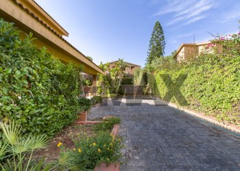 Giardino - Semi-detached house Via dei Greci Contrada Paterna
 
14, Terrasini - photo 44