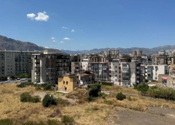 Edificio all\'aperto - Four-room apartment Via Mariano Campo
 
5, Palermo - photo 22