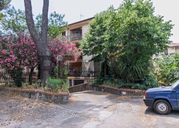 Casa all\'aperto - Trilocale Via Cinnirella
 
2, Tremestieri Etneo - foto 1
