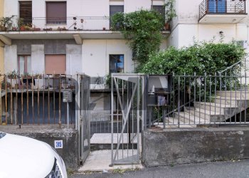 Edificio all\'aperto - Ufficio Via Etnea
 
315, Mascalucia - foto 2