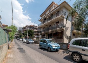 Edificio all\'aperto - Trilocale Via Pavia
 
10, Catania - foto 1
