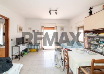 Sala da pranzo - Trilocale Via Pavia
 
10, Catania - foto 10