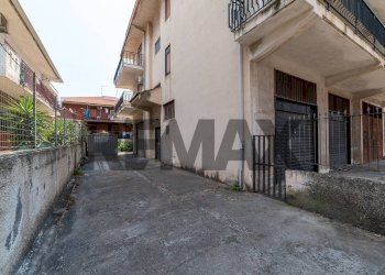 Edificio all\'aperto - Trilocale Via Pavia
 
10, Catania - foto 20