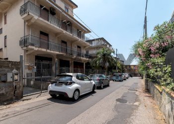 Edificio all\'aperto - Trilocale Via Pavia
 
10, Catania - foto 21