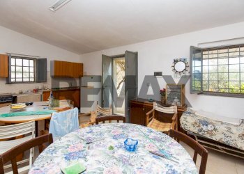 Sala da pranzo - Villa Contrada Gruppazzi
 
snc, Piazza Armerina - foto 11