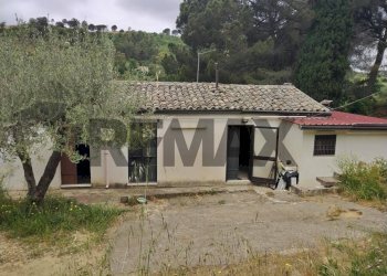 Casa all\'aperto - Villa Contrada Rasalgone
 
snc, Piazza Armerina - photo 2