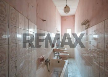Bagno - Independent house Via madonna della stella
 
91, Caltagirone - photo 10