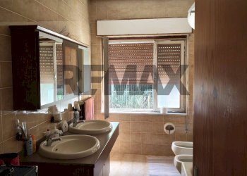 Bagno - Casa indipendente Via alcide de gasperi
 
9, San Michele di Ganzaria - foto 6