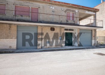 Edificio all\'aperto - Casa indipendente Via alcide de gasperi
 
9, San Michele di Ganzaria - foto 2