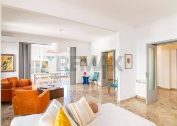 Sala da pranzo - Appartamento Via Gabriele D'annunzio
 
220, Catania - foto 10