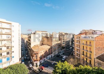 Edificio all\'aperto - Appartamento Via Gabriele D'annunzio
 
220, Catania - foto 25