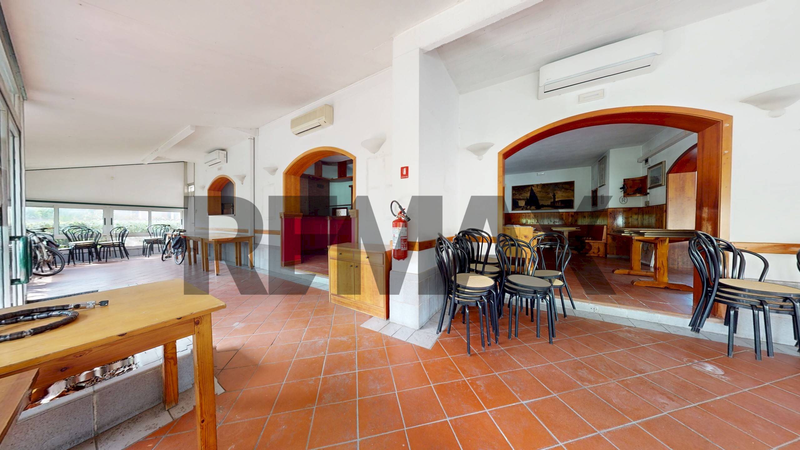 Sala da pranzo - Commercial Premises Via Degli Ontani
54, Viareggio - photo 3