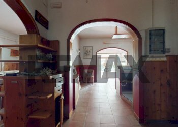 Hall / corridoio - Commercial Premises Via Degli Ontani
54, Viareggio - photo 4