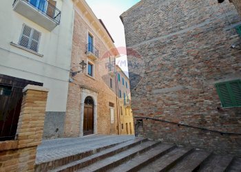 Edificio all\'aperto - Independent house VIA MARGHERITA
 
51, Castignano - photo 3
