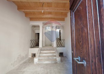 Scale - Independent house VIA MARGHERITA
 
51, Castignano - photo 5