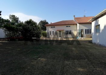Casa all\'aperto - Villa VOCABOLO COLLE
 
12, Nocera Umbra - foto 1