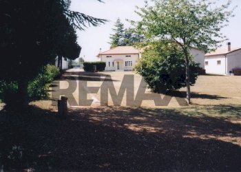 Casa all\'aperto - Villa VOCABOLO COLLE
 
12, Nocera Umbra - foto 9