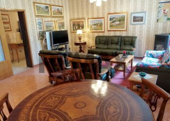 Sala da pranzo - Villa VOCABOLO COLLE
 
12, Nocera Umbra - foto 33