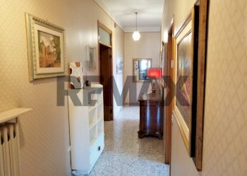 Hall / corridoio - Villa VOCABOLO COLLE
 
12, Nocera Umbra - foto 39