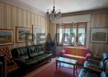 Soggiorno - Villa VOCABOLO COLLE
 
12, Nocera Umbra - foto 61
