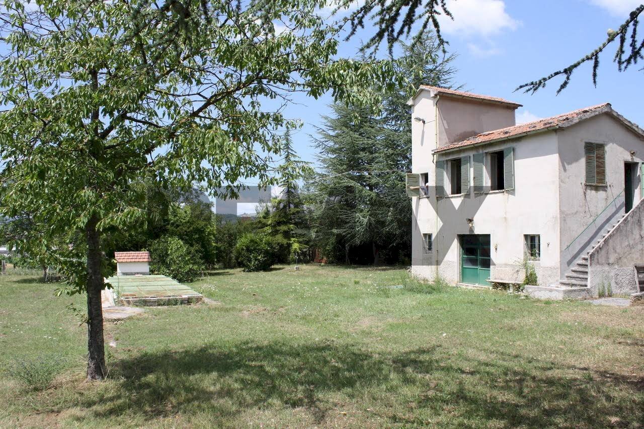 Casa all\'aperto - Quadrilocale VOCABOLO COLLE
 
10, Nocera Umbra - foto 1