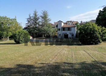 Giardino - Four-room apartment VOCABOLO COLLE
10, Nocera Umbra - photo 6