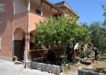Edificio all\'aperto - Casa semi indipendente Via Gorga
 
29, Nettuno - foto 1