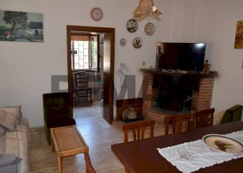 Sala da pranzo - Casa semi indipendente Via Gorga
 
29, Nettuno - foto 53
