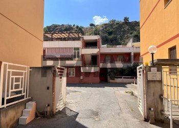 Casa all\'aperto - Apartment via nazionale santa margherita
 
176, Messina - photo 1